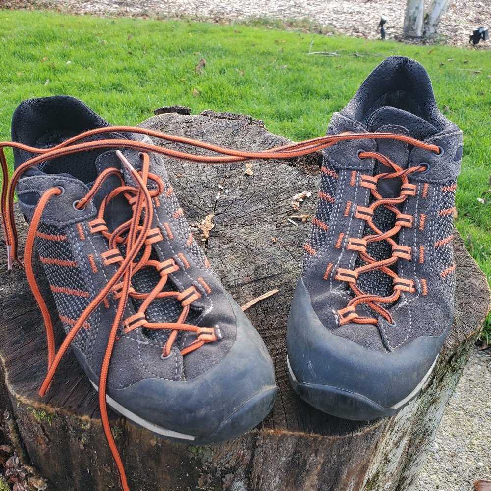 Hanwag Makra Low hiking shoes